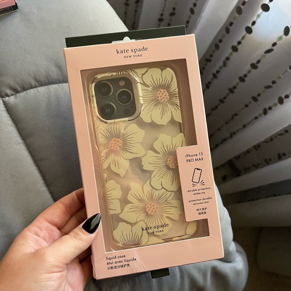 Kate spade iPhone 12 Pro Max case lot - Picture 4 of 14